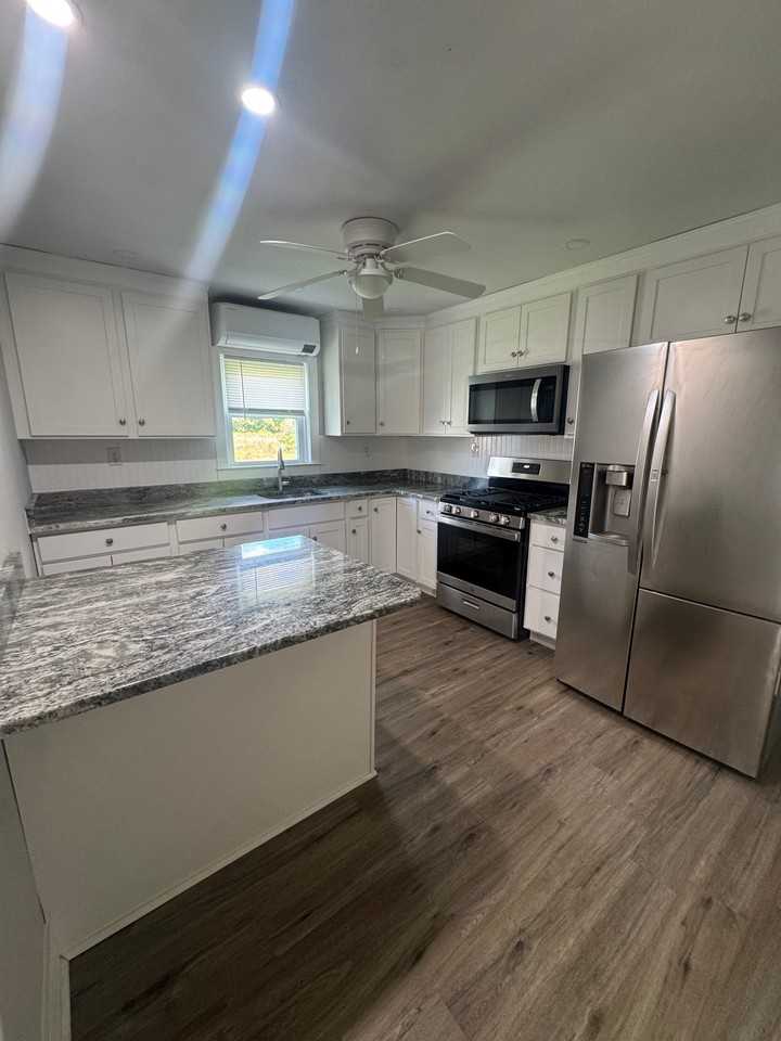 5900 Sullivan Trail Nazareth Pa #2ndFL - Photo 5 of 9