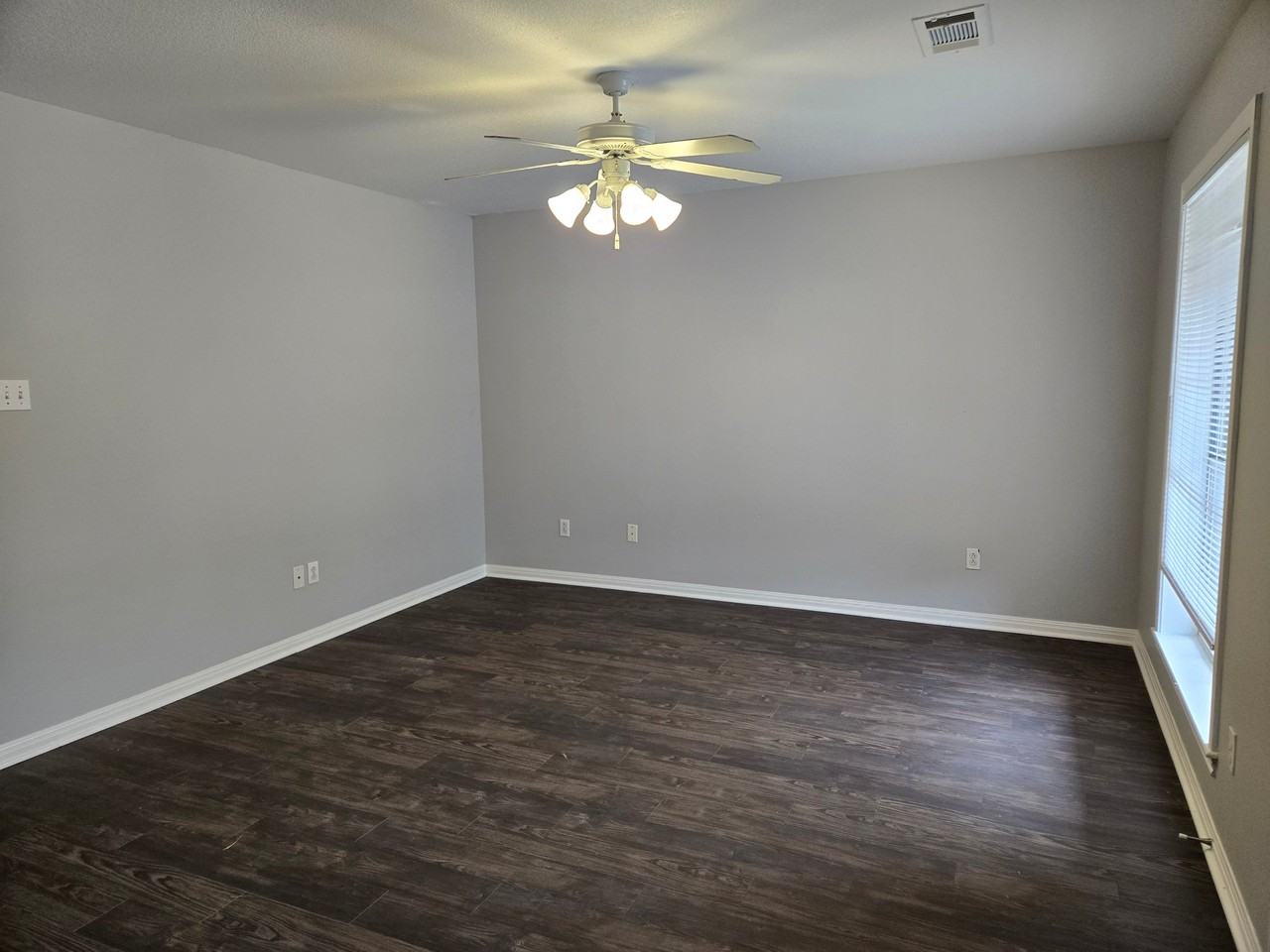 1742 Rock Hollow Loop #1742 - Photo 2 of 11