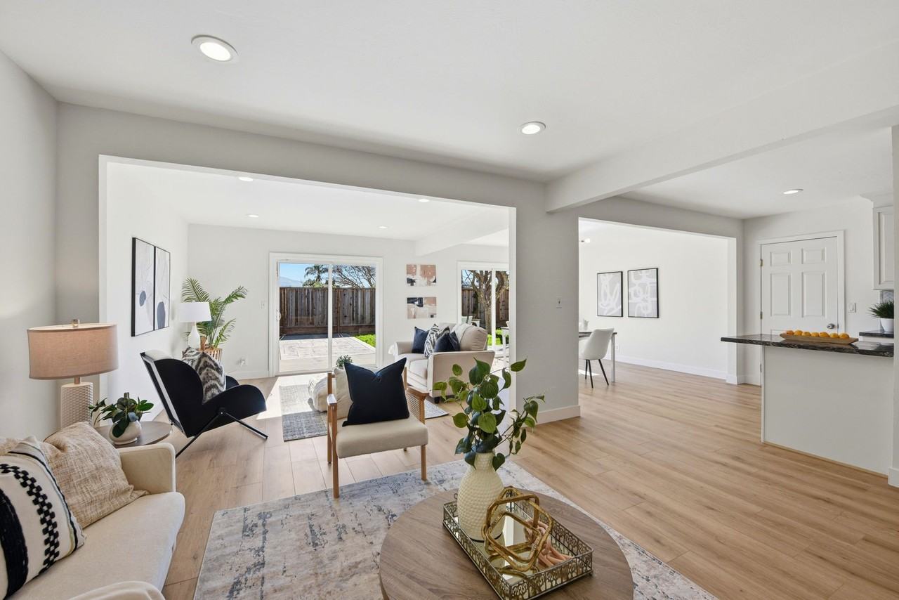 4498 Ladner St - Photo 4 of 20