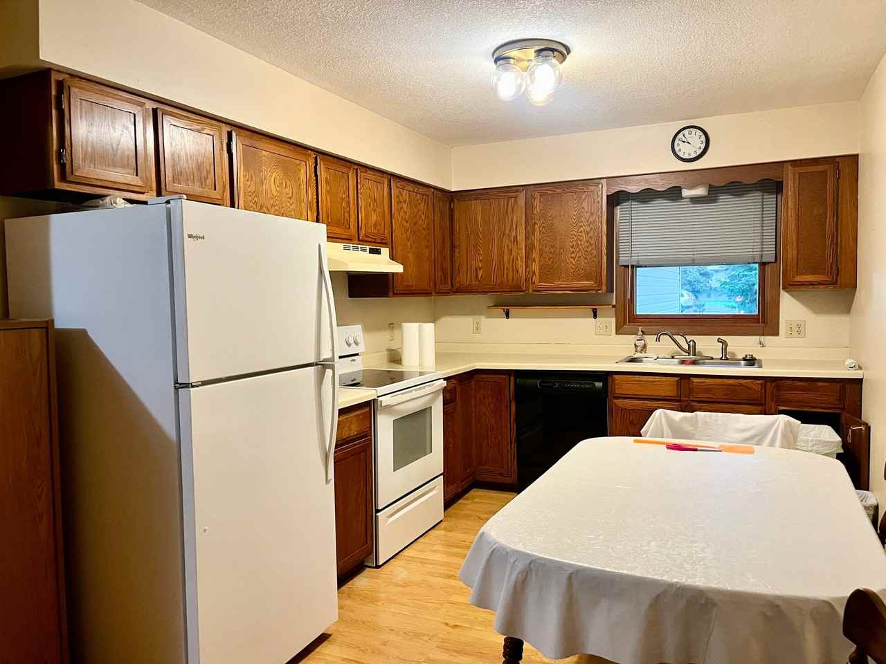 1613 Redwood Dr #201 - Photo 4 of 7