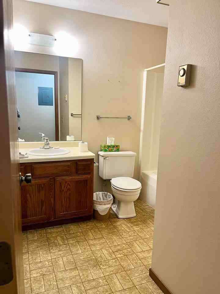 1613 Redwood Dr #201 - Photo 7 of 7