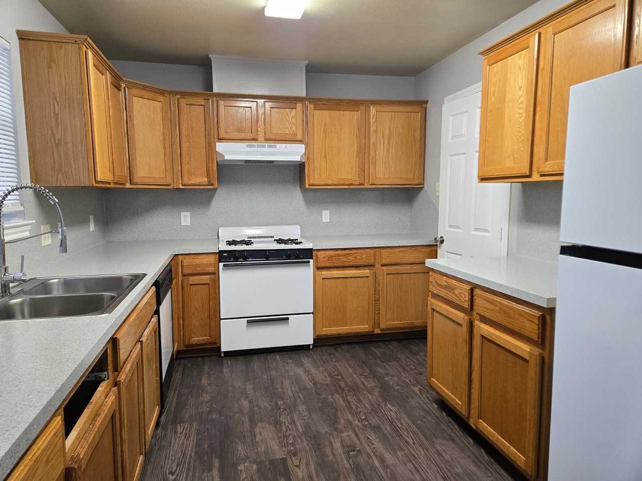 2308 Axis Ct #2308 - Photo 2 of 9