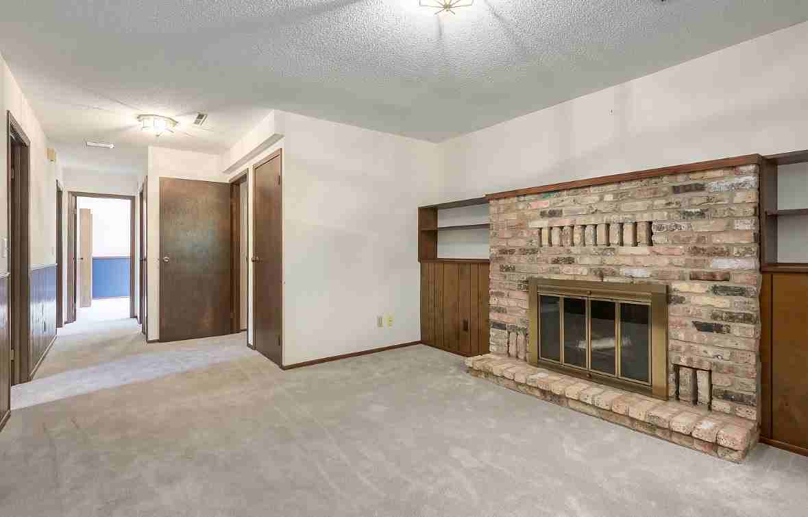 16501 29th Ave N - Photo 5 of 9