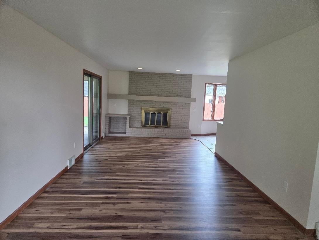 3595 Hermansau Dr - Photo 3 of 20