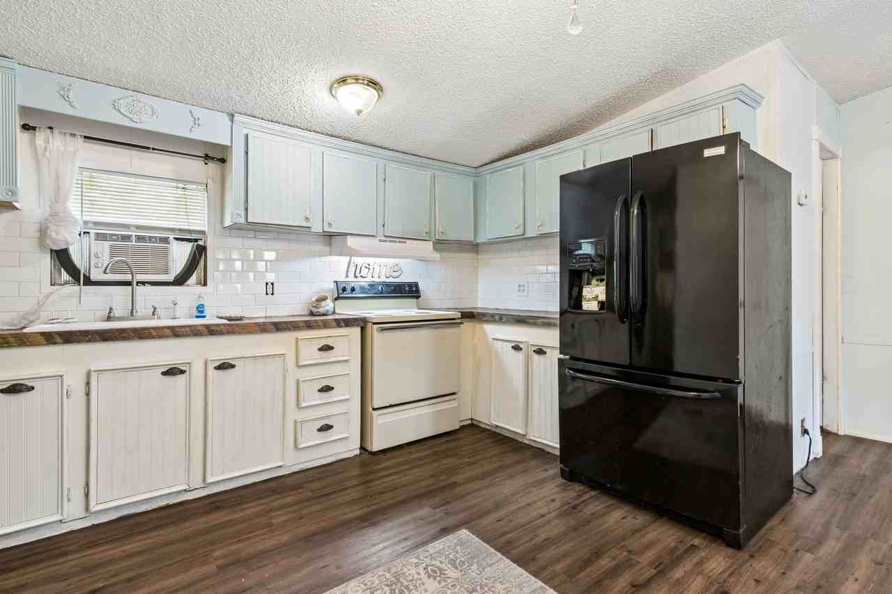 2979 Suni Pines Blvd - Photo 4 of 19