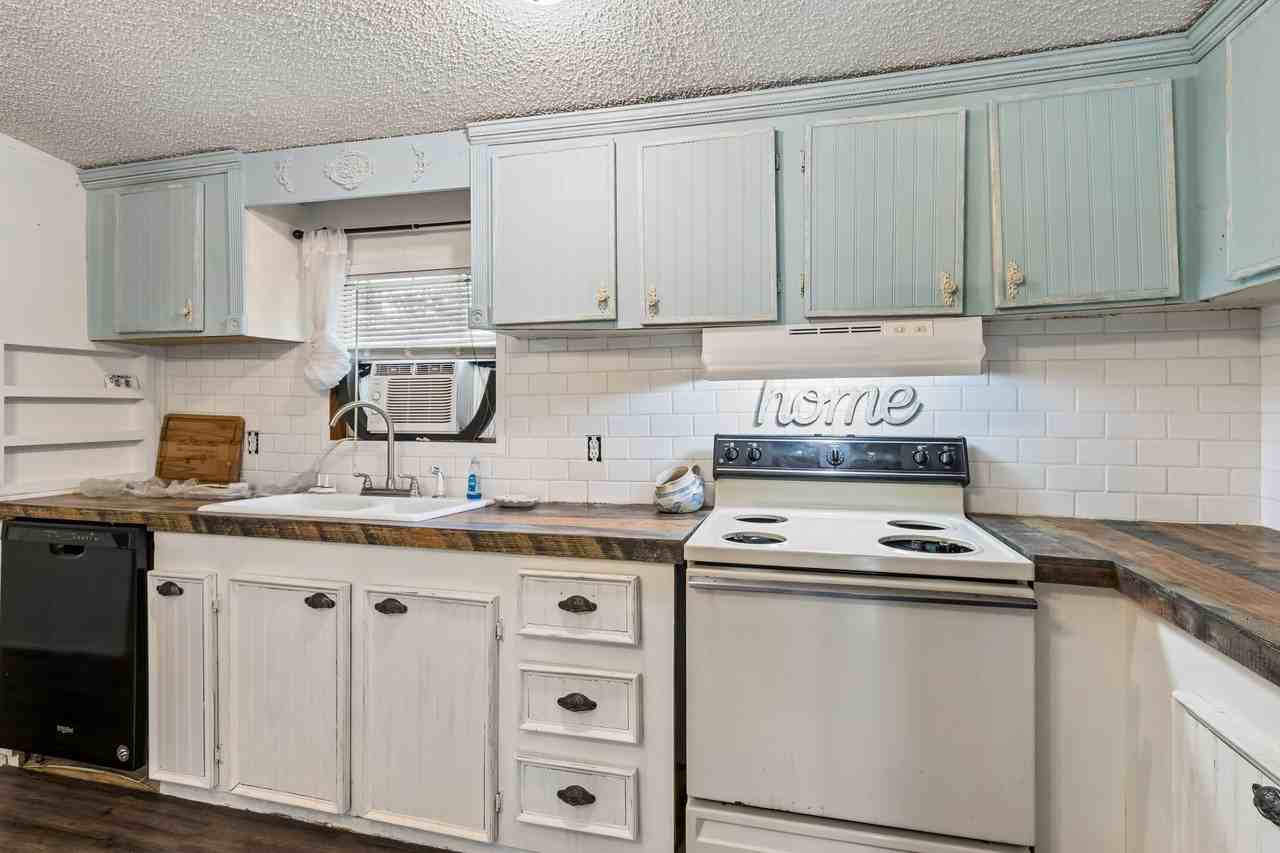 2979 Suni Pines Blvd - Photo 5 of 19