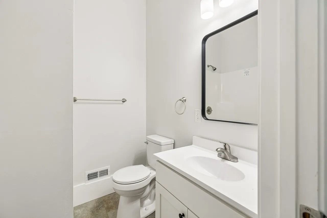 202 Jackson Heights Rd - Photo 6 of 12