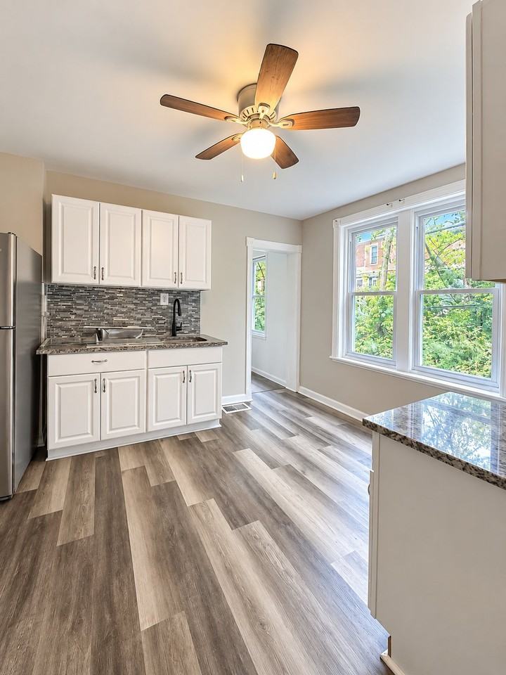 23 E Ingham Ave - Photo 3 of 13