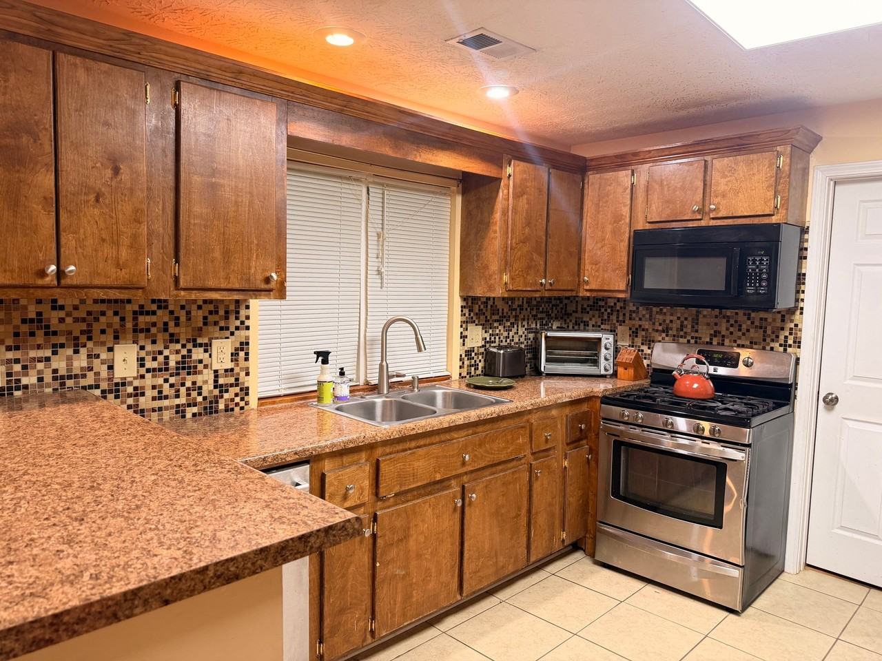 3739 Leisure Woods Dr - Photo 6 of 8