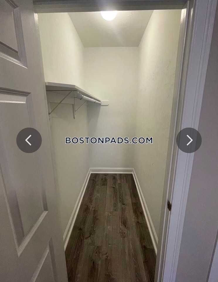 4801 N Main St - Photo 3 of 5