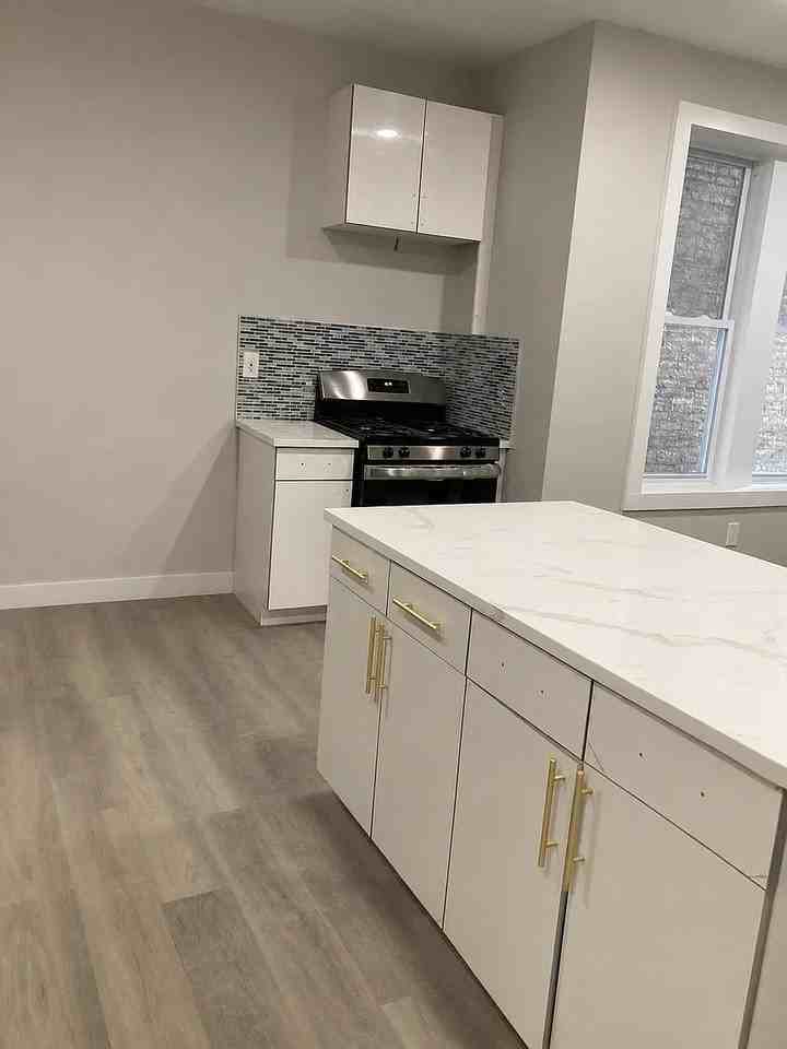 6000 Monroe Pl #1 - Photo 3 of 9