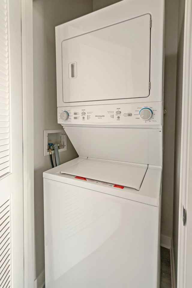 4614 N Broadway St - Photo 6 of 11