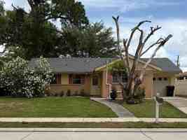 featured image of 5011 Warren Dr