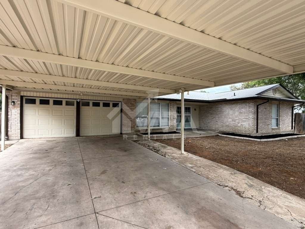 6607 Cromer - Photo 3 of 17
