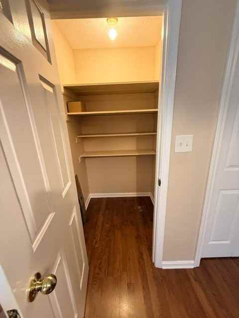1508 Woodcreek Ct - Photo 4 of 18