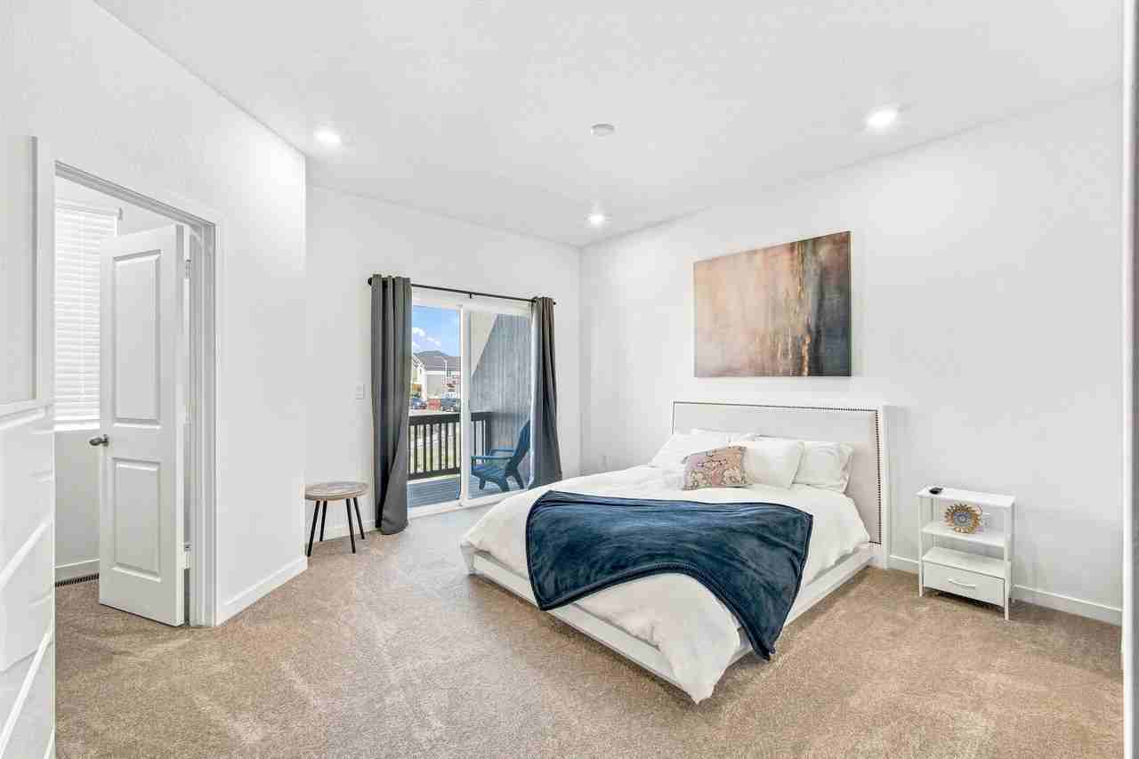 8953 Whieclover St - Photo 7 of 20