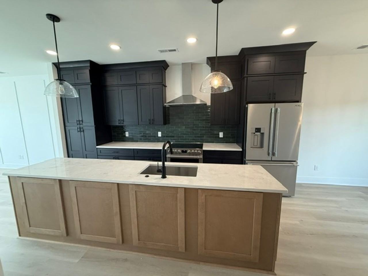 6042 Old Pineville Rd - Photo 4 of 14