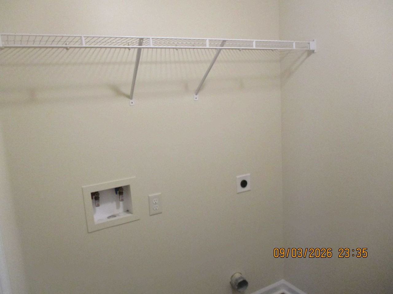 204 Cloud Ln - Photo 3 of 8