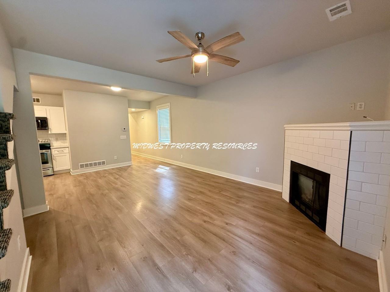 1013 Renee Lynde Dr Apt A - Photo 4 of 15