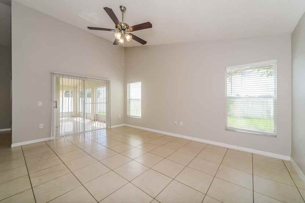 431 Peppermill Cir - Photo 5 of 16