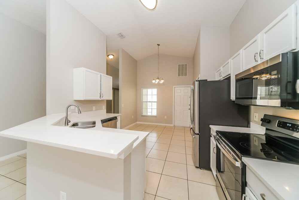 431 Peppermill Cir - Photo 7 of 16