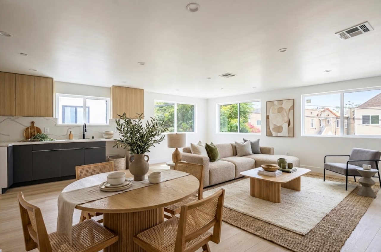 GORGEOUS NEW TOWNHOMES IN PRIME LOCATION - Photo 6 of 34
