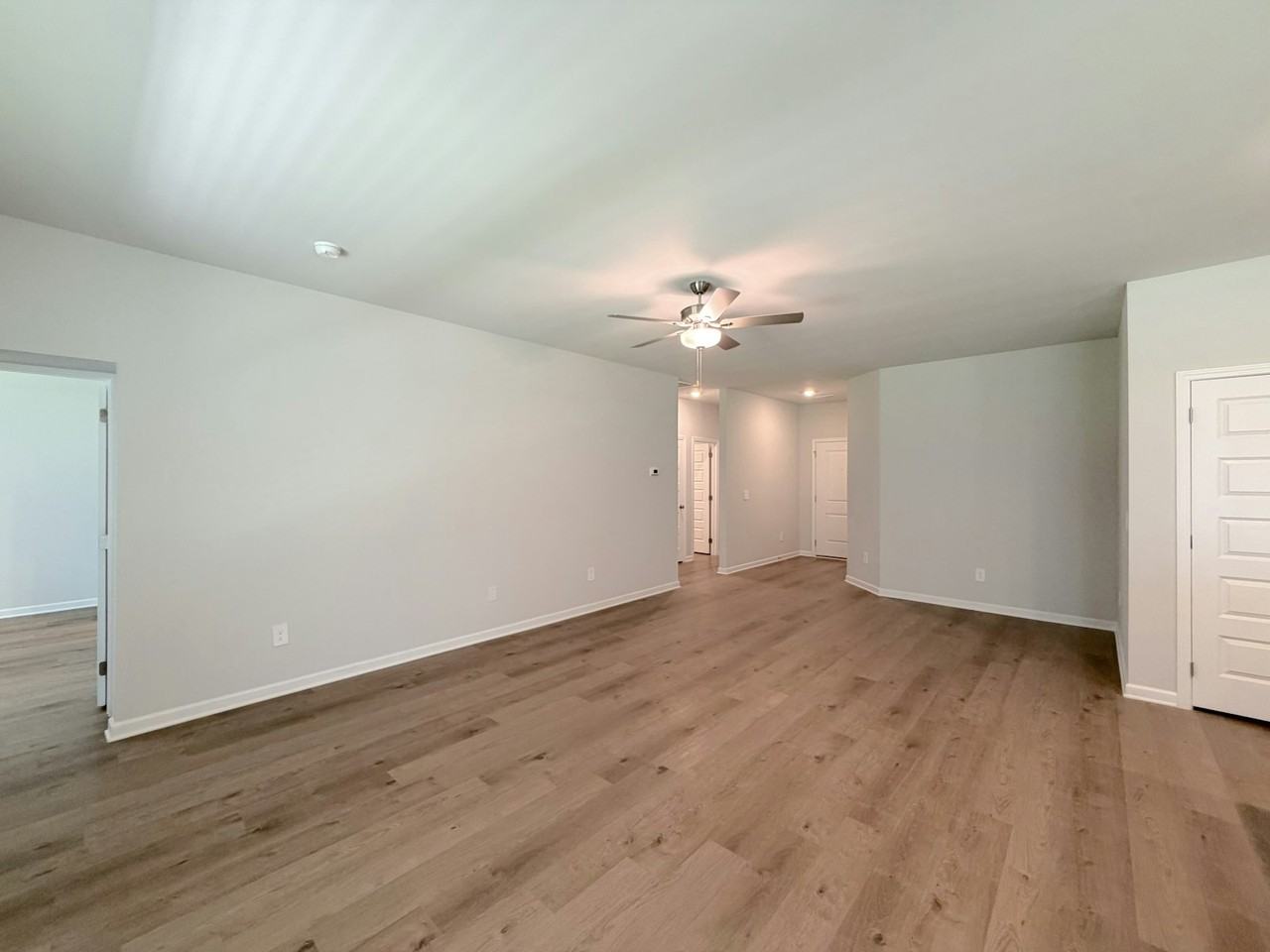 302 Spanish Moss Court - Photo 7 of 33