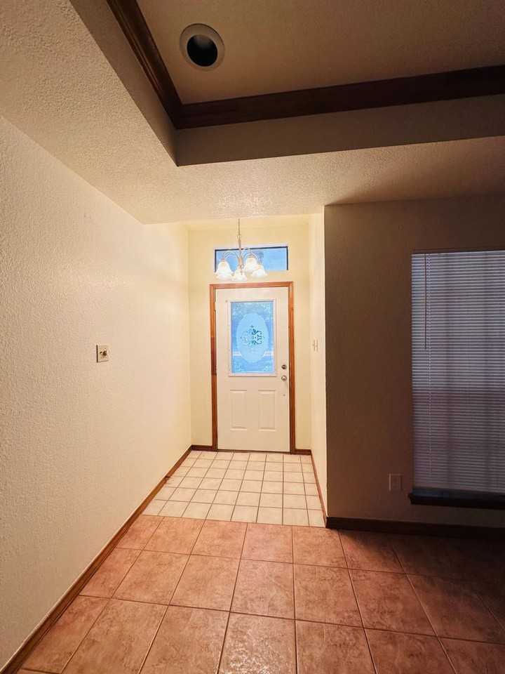 4205 Snowbird Dr - Photo 5 of 20