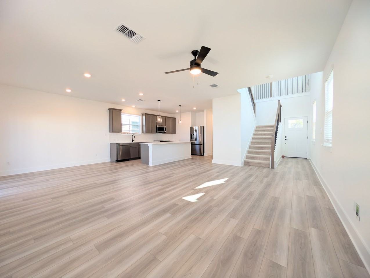 206 Kislingbury Ln - Photo 6 of 29