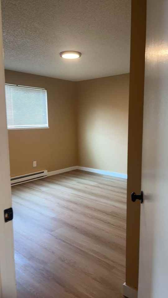 3395 3rd Ave Se - Photo 2 of 7