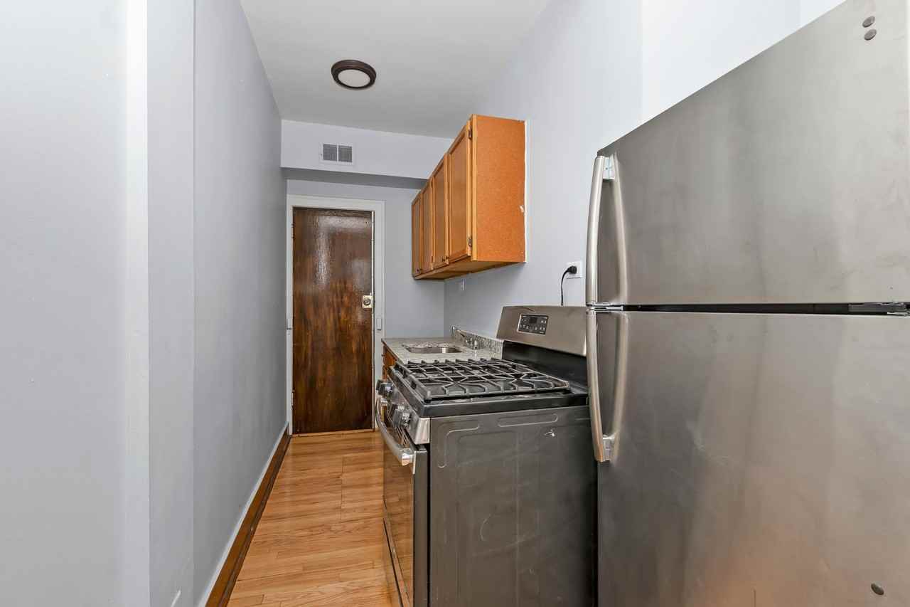 6237-45 Kedzie - Photo 4 of 17