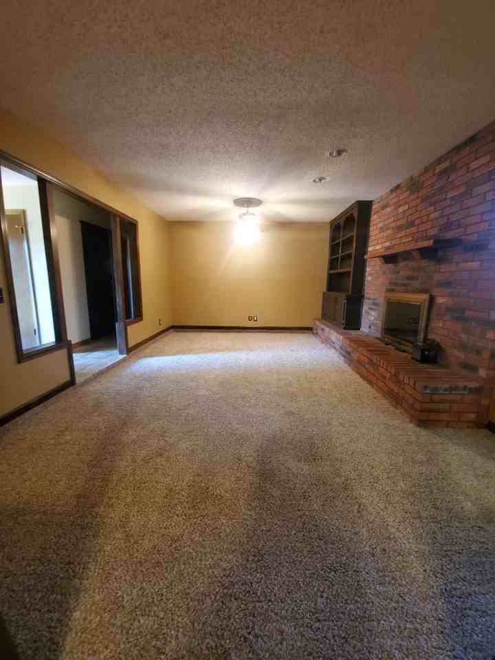 233 Cindy Ave - Photo 2 of 19