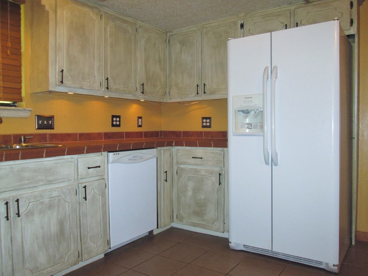 233 Cindy Ave - Photo 6 of 19