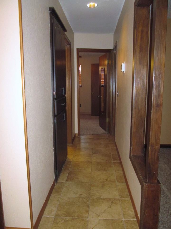 233 Cindy Ave - Photo 7 of 19