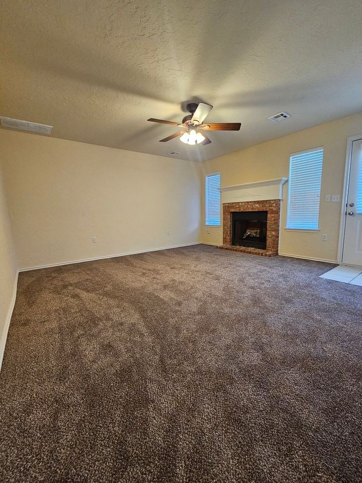 867 Rambling Oaks Dr - Photo 7 of 20
