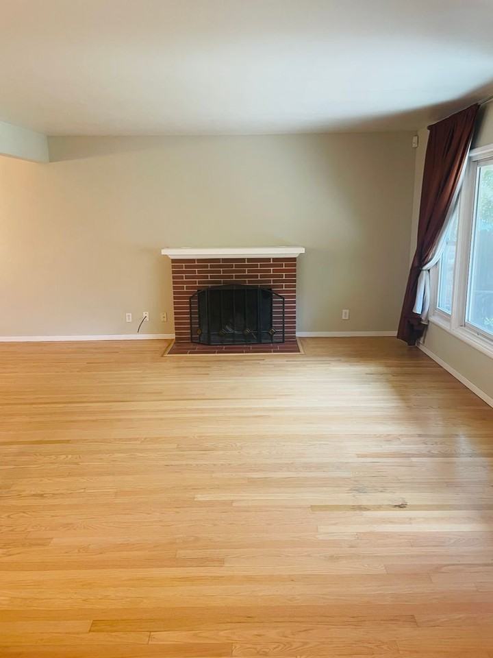 2215 Stover Way - Photo 6 of 27