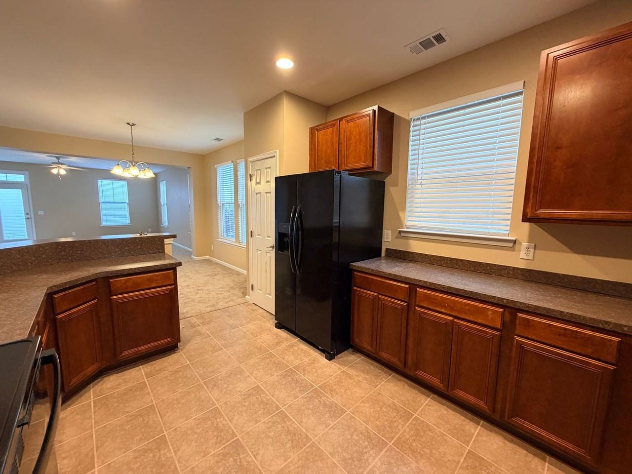 43 8th Ave - Photo 5 of 36