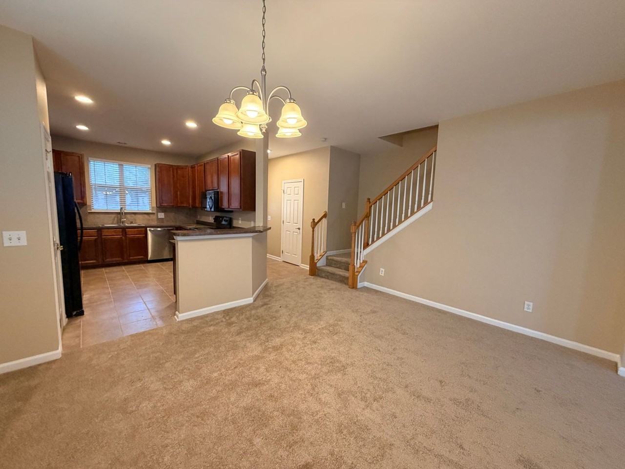 43 8th Ave - Photo 7 of 36