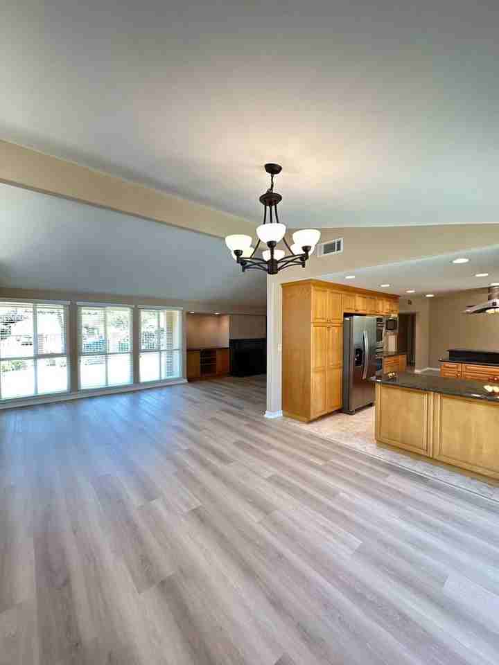 11352 Weatherby Rd - Photo 7 of 21