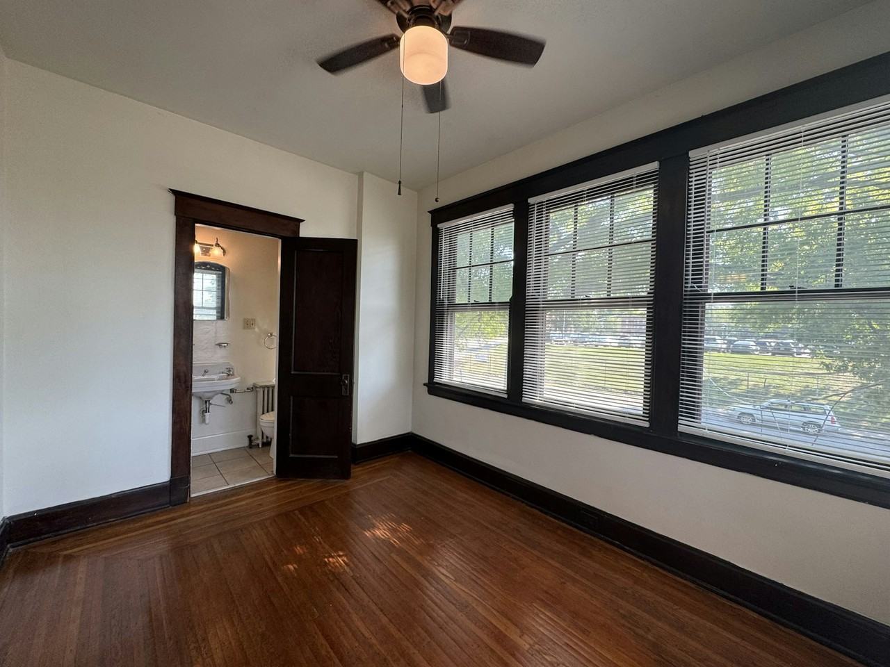 2631 Highland Avenue, Unit 3 - Photo 5 of 7