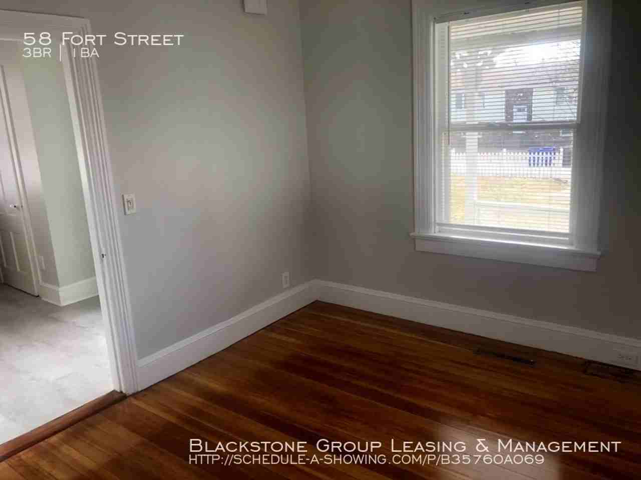 58 Fort St - Photo 7 of 21
