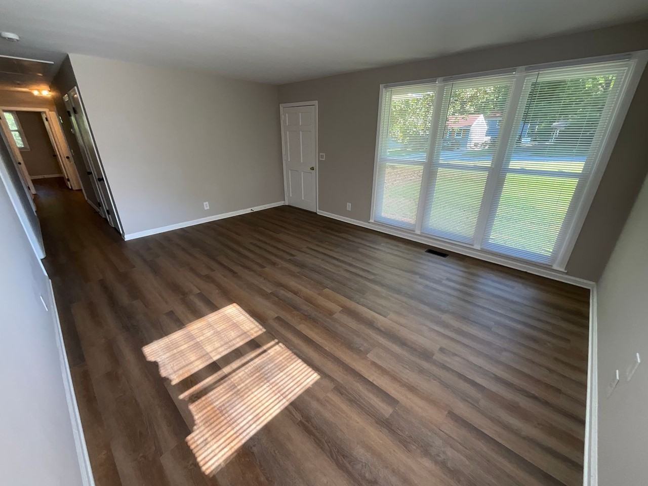 1413 Gracewood Dr - Photo 3 of 21