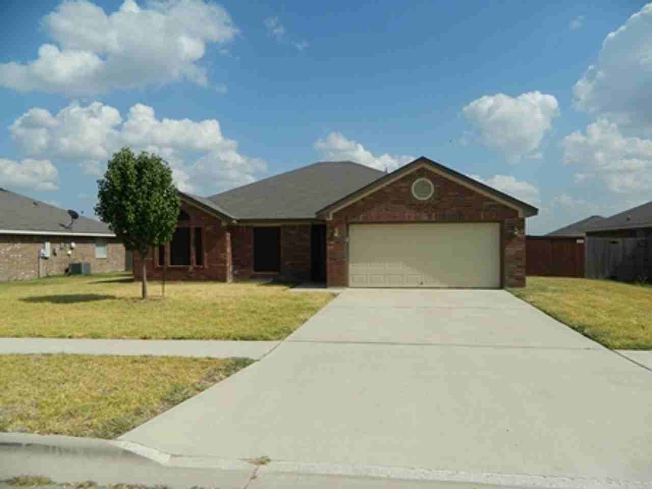 210 Viola Dr - Photo 3 of 47