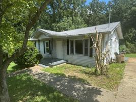 featured image of 1401 Charles Rd