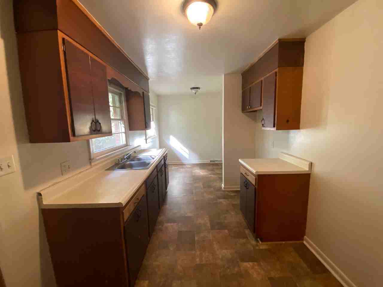 1640 Lincoln Dr - Photo 3 of 19