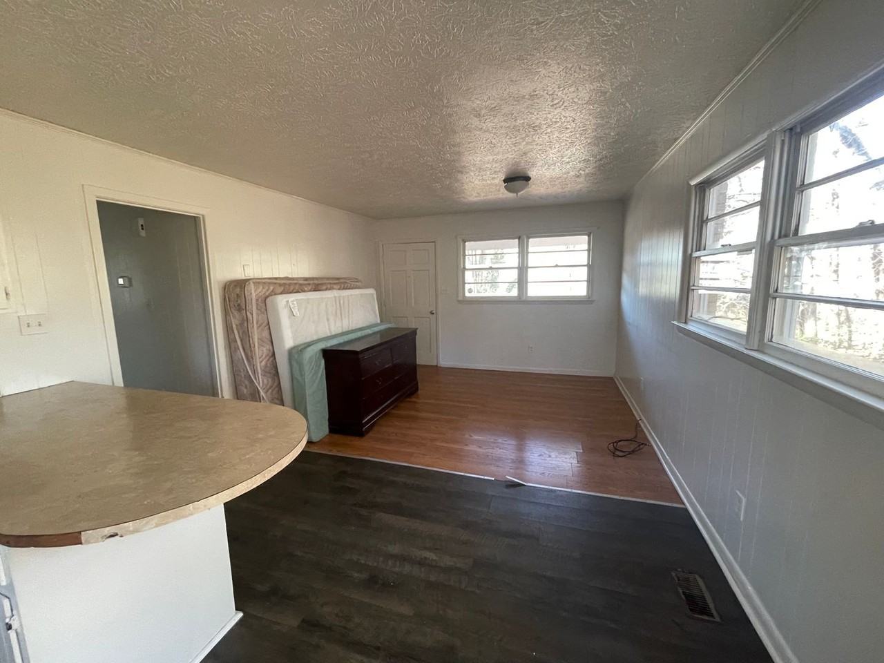 1908 Vernon Rd - Photo 5 of 18