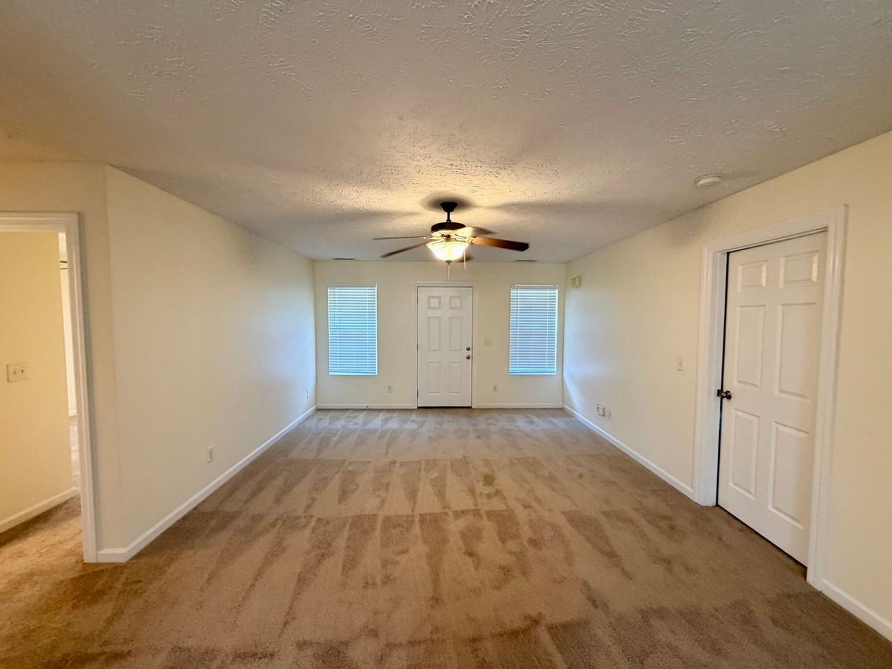 1516 Destiny Dr - Photo 2 of 20