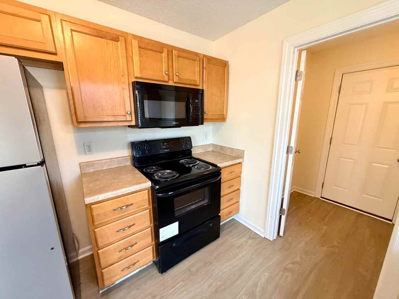 1516 Destiny Dr - Photo 3 of 20