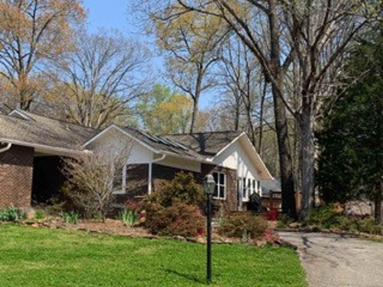 504 Mountain Breeze Ln - Photo 2 of 22