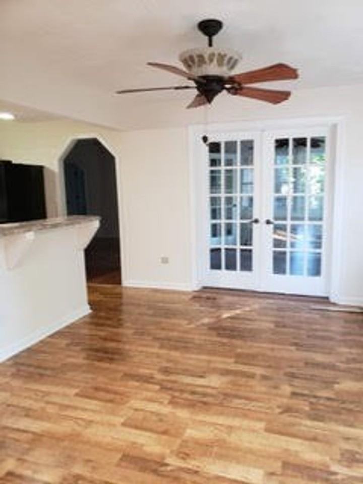 504 Mountain Breeze Ln - Photo 5 of 22